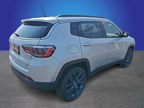 New 2026 Jeep Compass Latitude AWD/4WD image 3