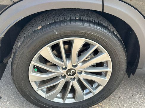 Used 2023 INFINITI QX50 Pure FWD image 17