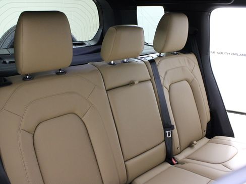 New 2026 Land Rover Defender 110 X-Dynamic SE image 13