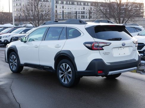 Used 2023 Subaru Outback Limited image 5