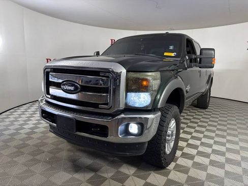 Used 2013 Ford F250 Lariat w/ Lariat Interior Pkg AWD/4WD image 4