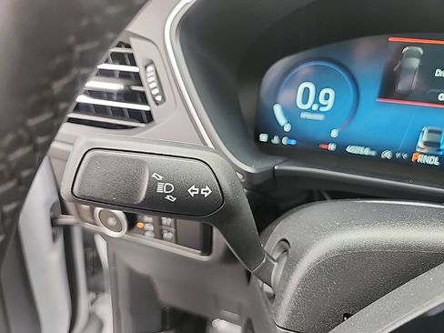 Used 2025 Ford Escape Platinum AWD/4WD image 18
