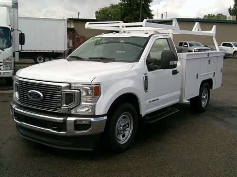 Used 2022 Ford F350 XL w/ Power Equipment Group RWD image 3