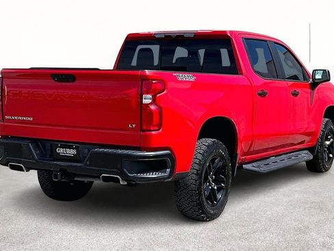 Used 2020 Chevrolet Silverado 1500 LT Trail Boss image 2