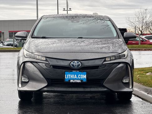 Used 2017 Toyota Prius Prime Advanced image 10