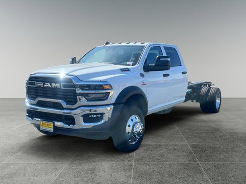 New 2026 RAM 5500 4x4 Crew Cab image 1