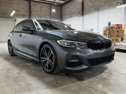 Used 2019 BMW 330i Sedan w/ M Sport Package RWD image 29