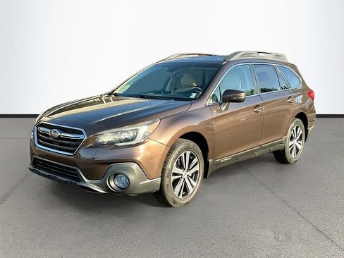 Used 2019 Subaru Outback 2.5i Limited w/ Popular Package #2 image 3
