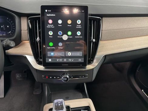 New 2026 Volvo XC90 B6 Plus w/ Protection Package Premier image 10