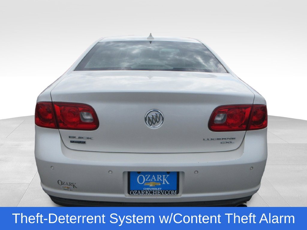Used 2011 Buick Lucerne CXL w/ Driver Confidence Package FWD image 4