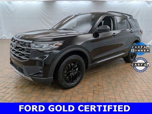 Certified 2025 Ford Explorer Active image 3