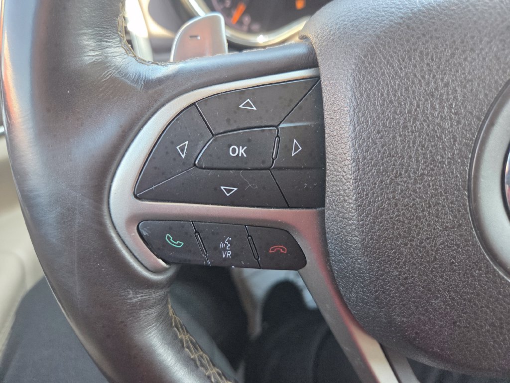 Used 2014 Jeep Grand Cherokee Overland AWD/4WD image 11
