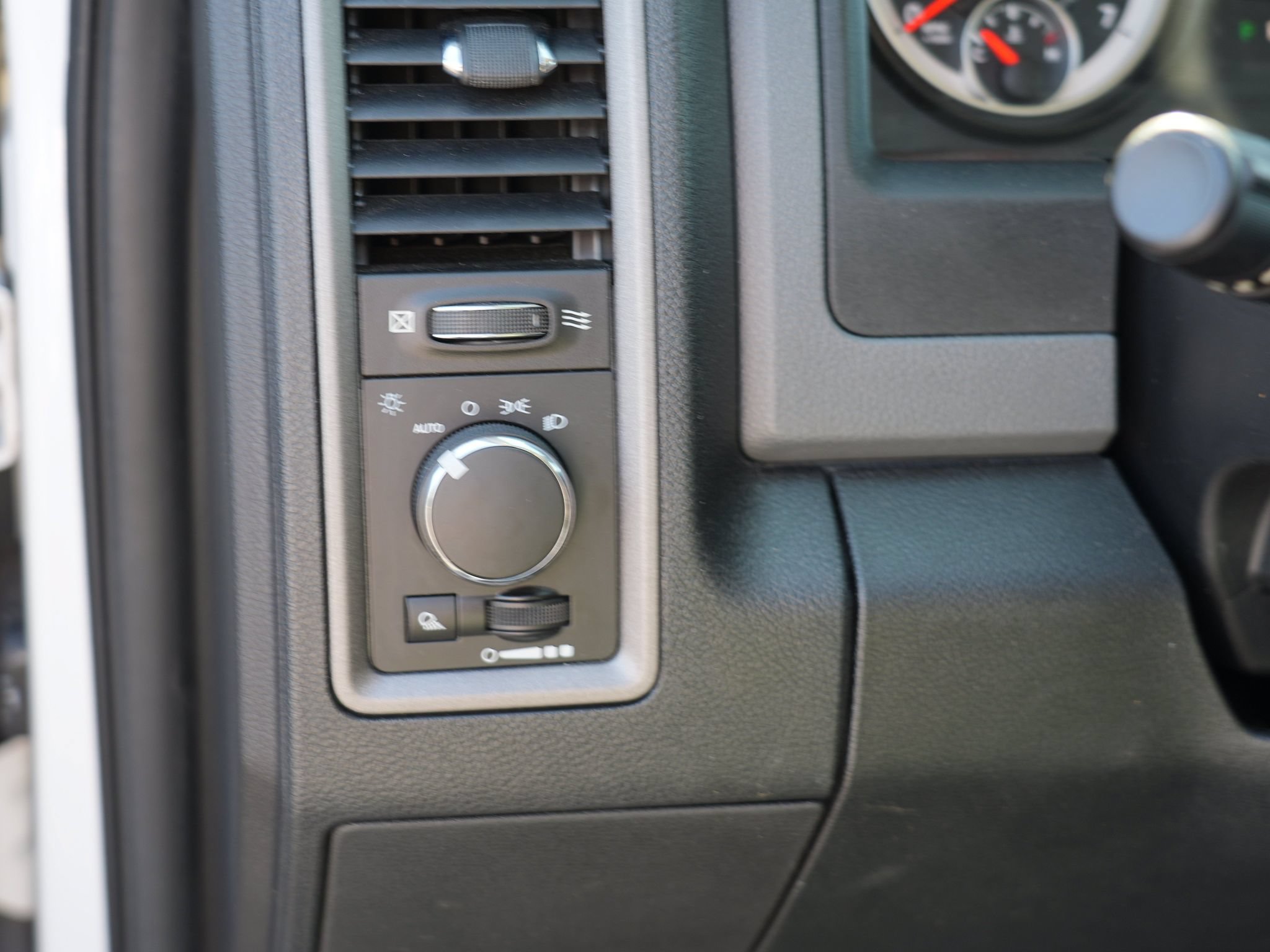 Used 2016 RAM 1500 Tradesman w/ Popular Equipment Group AWD/4WD image 17