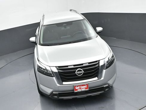 Used 2024 Nissan Pathfinder SV image 37