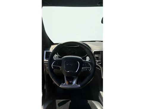 Used 2015 Jeep Grand Cherokee SRT w/ Luxury Group II AWD/4WD image 11