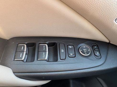 Used 2018 Honda Accord Touring image 29