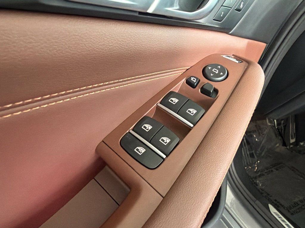 Used 2026 BMW X5 sDrive40i w/ M Sport Package RWD image 52