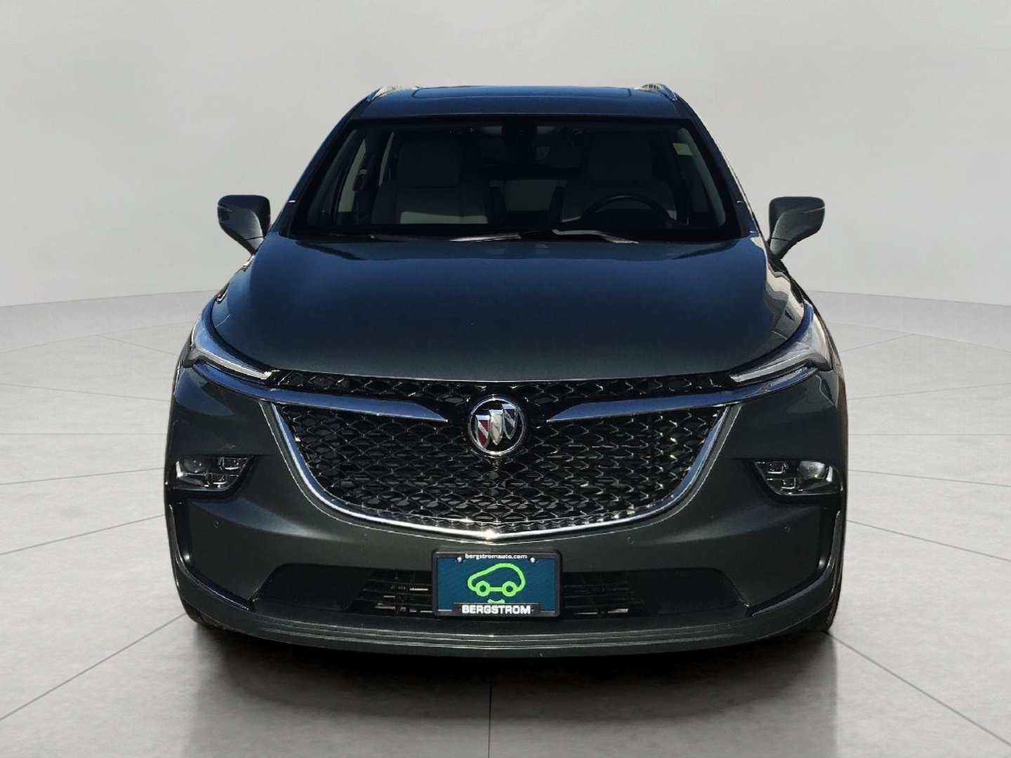 Certified 2022 Buick Enclave Avenir w/ Avenir Technology Package AWD/4WD image 2