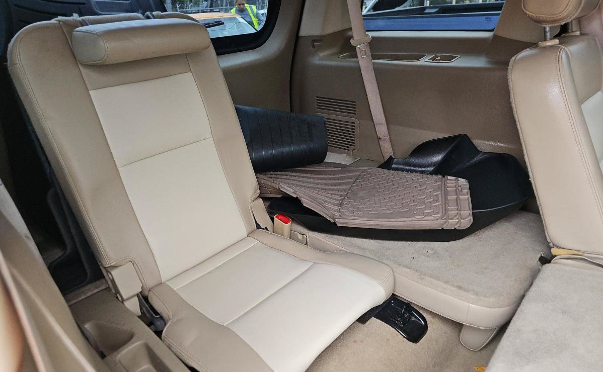 Used 2007 Ford Explorer XLT AWD/4WD image 12