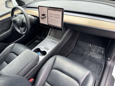 Used 2023 Tesla Model Y Long Range AWD/4WD image 29