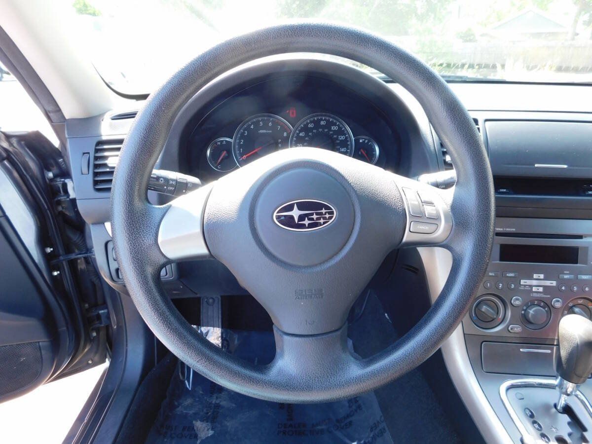 Used 2009 Subaru Outback 2.5i Special Edition AWD/4WD image 8