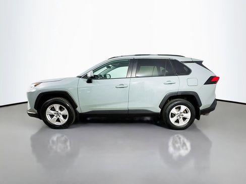 Used 2019 Toyota RAV4 XLE w/ Convenience Package AWD/4WD image 4