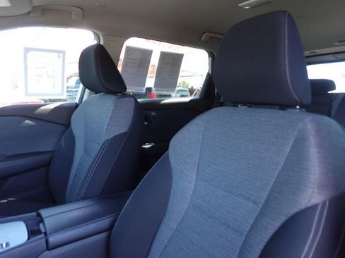 Used 2023 Nissan Rogue SV image 23