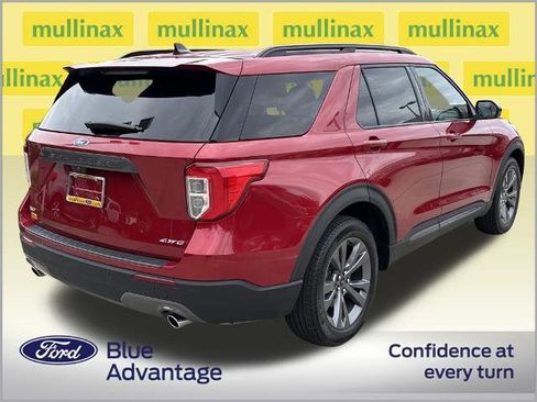 Certified 2022 Ford Explorer XLT w/ Equipment Group 202A image 4