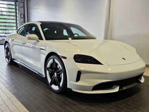 New 2025 Porsche Taycan 4S image 9