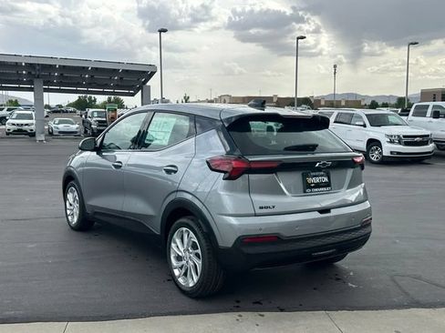 New 2027 Chevrolet Bolt LT w/ Comfort Package FWD image 19