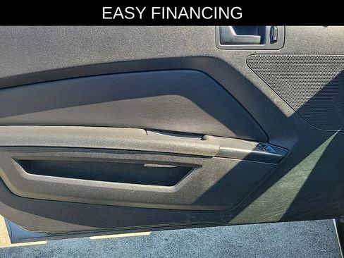 Used 2014 Ford Mustang Coupe RWD image 12