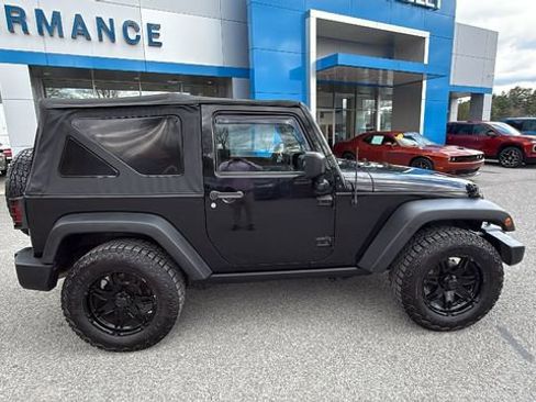 Used 2014 Jeep Wrangler Sport image 3
