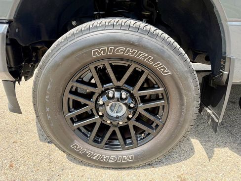 Used 2021 Ford F350 Lariat AWD/4WD image 12