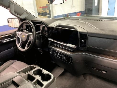 Used 2023 Chevrolet Silverado 1500 LT AWD/4WD image 14