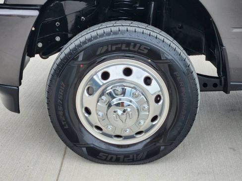 Used 2024 RAM 3500 Laramie AWD/4WD image 11