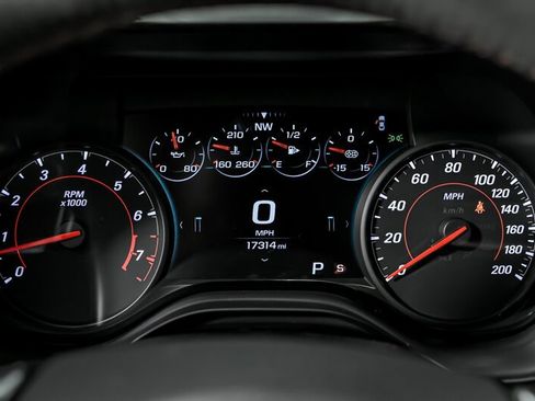 Used 2018 Chevrolet Camaro ZL1 image 25