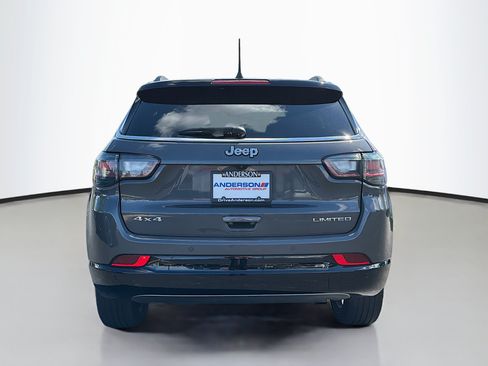 Used 2024 Jeep Compass Limited w/ Elite Group AWD/4WD image 17