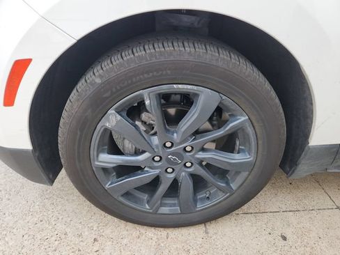 Used 2022 Chevrolet Equinox RS w/ RS Leather Package FWD image 9
