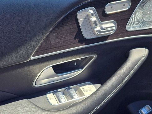 Used 2020 Mercedes-Benz GLE 350 4MATIC image 23