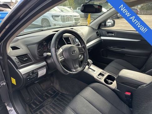 Used 2012 Subaru Outback 2.5i Premium w/ All-Weather Pkg image 9