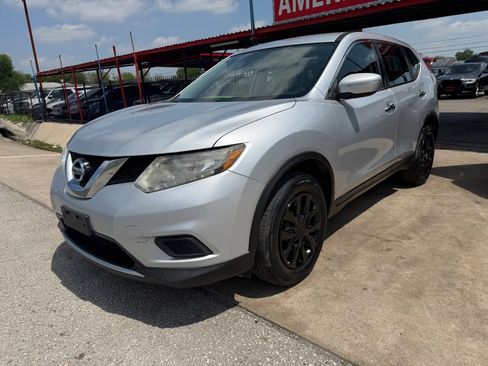 Used 2015 Nissan Rogue S AWD/4WD image 6