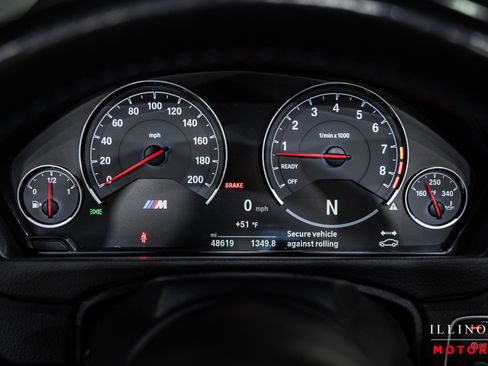 Used 2016 BMW M4 Convertible image 20