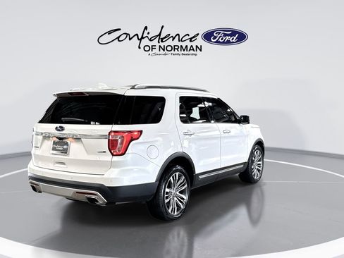 Used 2017 Ford Explorer Platinum AWD/4WD image 8