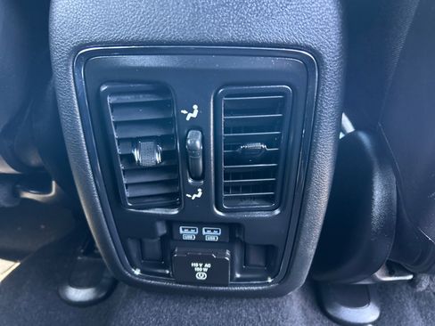 Used 2021 Jeep Grand Cherokee Limited AWD/4WD image 22