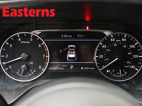 Used 2023 Nissan Rogue S AWD/4WD image 18