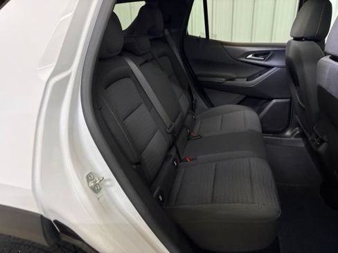 Used 2025 Chevrolet Equinox LT FWD image 21