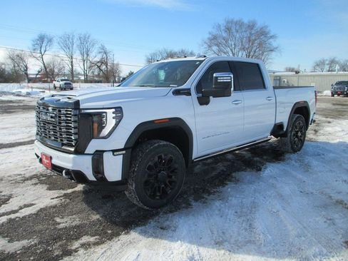 New 2026 GMC Sierra 2500 Denali Ultimate image 10
