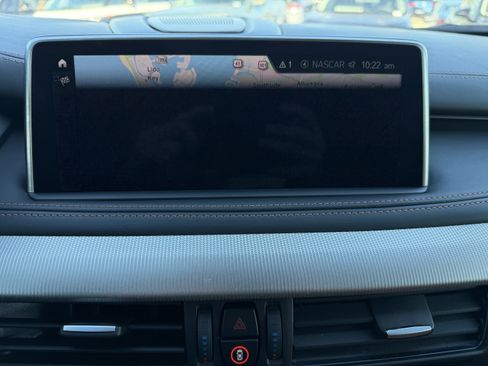 Used 2018 BMW X5 M image 20