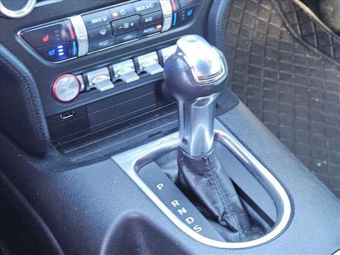 Used 2021 Ford Mustang Premium image 10