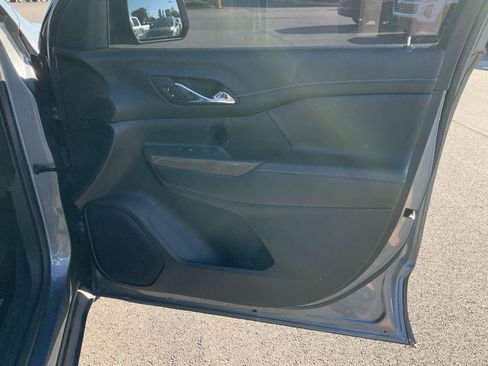 Used 2021 GMC Acadia SLE w/ Elevation Edition FWD image 19